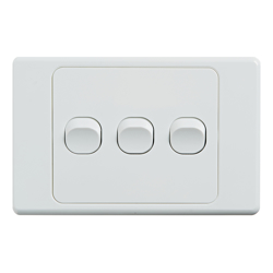 4C | Ultima 3 Gang Switch 250V 16AX - Horizontal